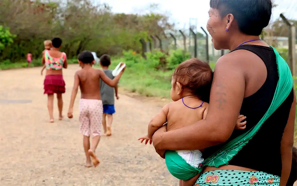 Solidariedade em Ação: 2.000 Cestas de Alimentos Chegam às Comunidades Yanomami com Apoio da Conab!
